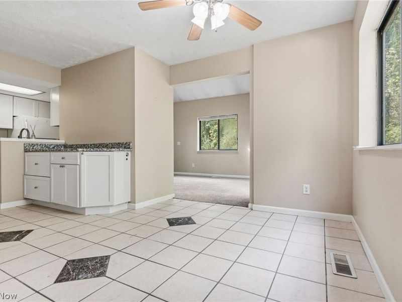 2652 Massillon Road, Akron, OH 44312 Photo 10