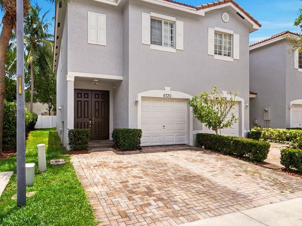 6720 CYPRESS WALK Terrace, Tamarac, FL 33321