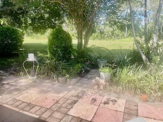 113 Lakes End Drive, Unit Apt c, Fort Pierce, FL 34982 Photo