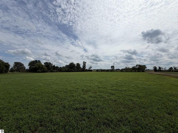9000 Winans Road, Alma, MI 48801