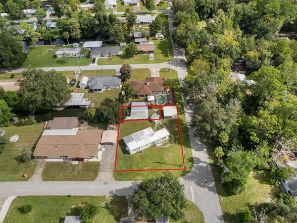 10246 S MCCLUNG LOOP , HOMOSASSA, FL 34448