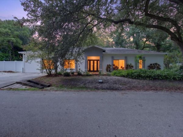 5114 CHILKOOT STREET , TAMPA, FL 33617