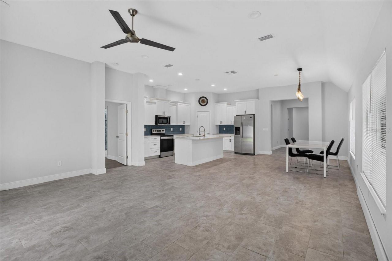5114 Chilkoot Street, Tampa, FL 33617 Photo