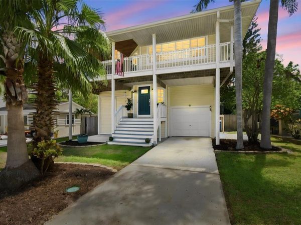 389 GEORGIA AVENUE, CRYSTAL BEACH, FL 34681