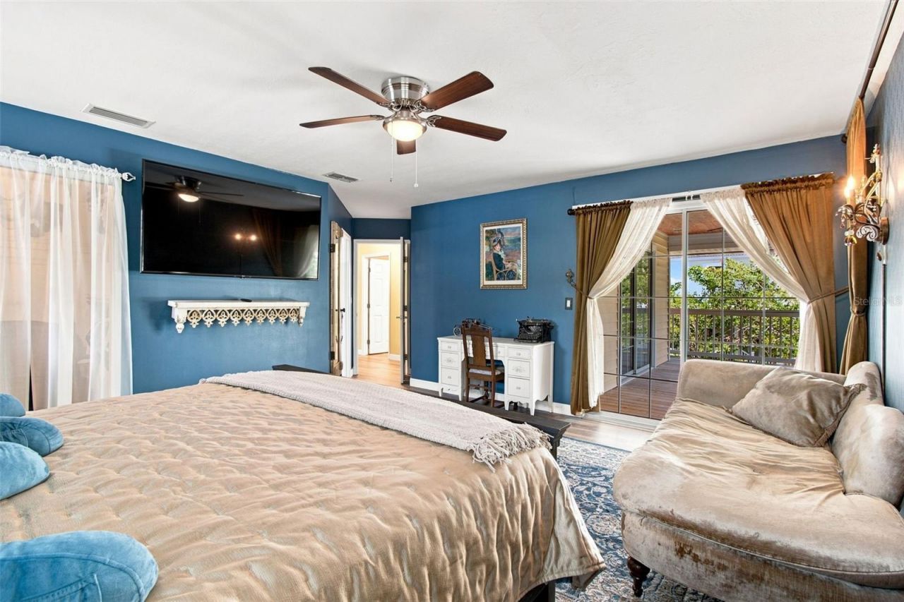 389 Georgia Avenue, Crystal Beach, FL 34681 Photo