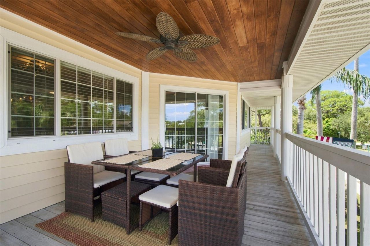 389 Georgia Avenue, Crystal Beach, FL 34681 Photo