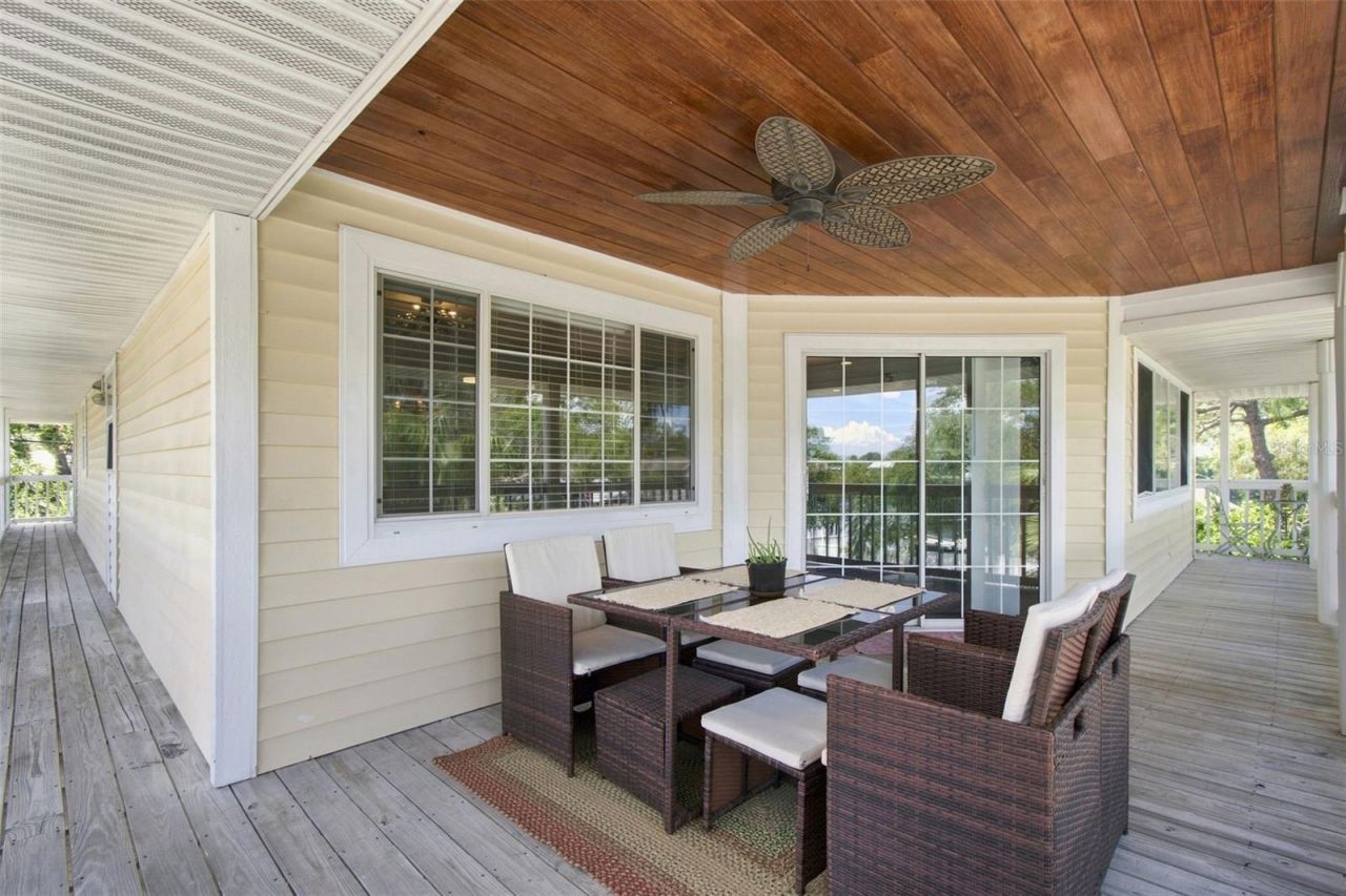 389 Georgia Avenue, Crystal Beach, FL 34681 Photo