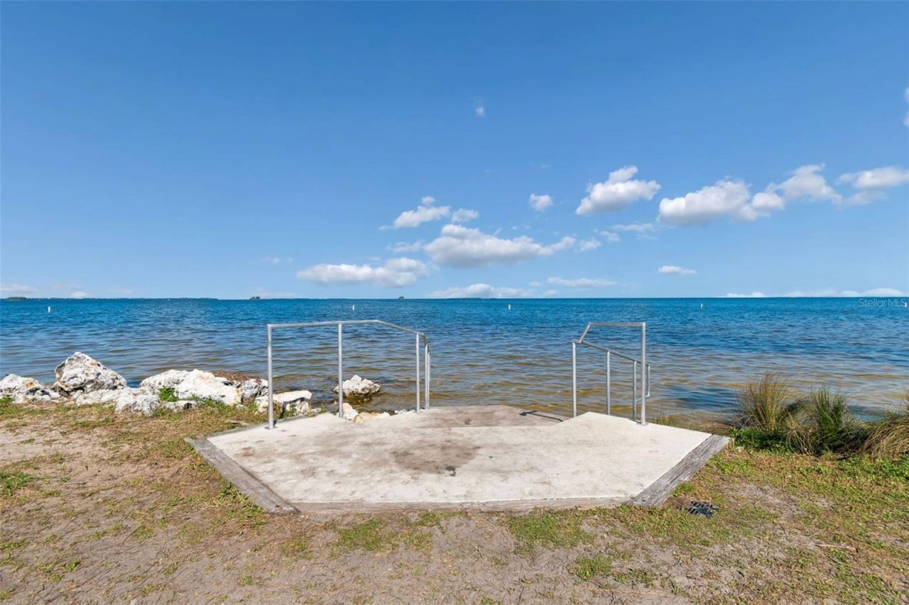 389 Georgia Avenue, Crystal Beach, FL 34681 Photo