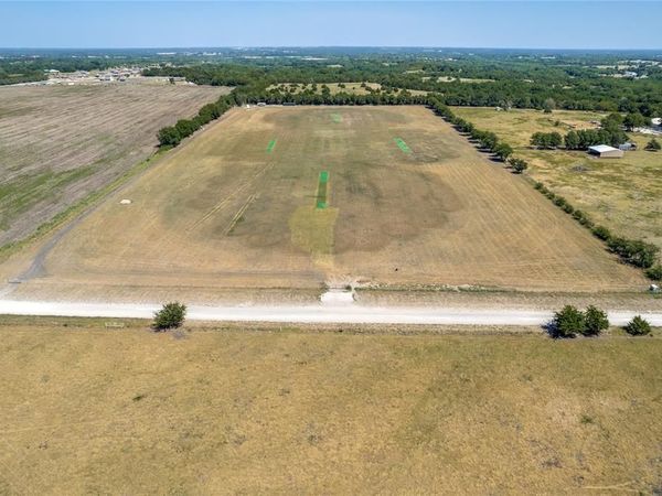 5788 Co Rd 4640 , Trenton, TX 75490