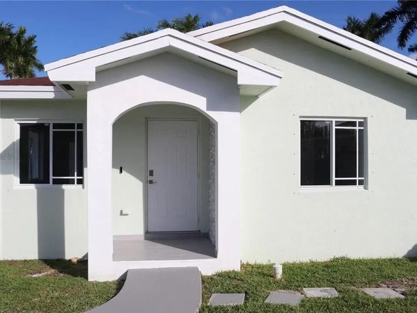 872 SW 7th Terrace, OTHER, FL 33034