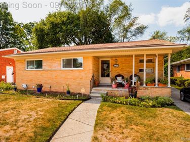 24031 Seneca Street, Oak Park, Mi 48237