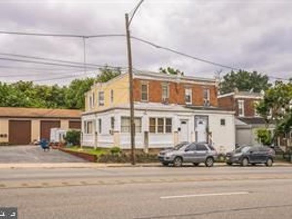 82 84 CHESTER PIKE , DARBY, PA 19023