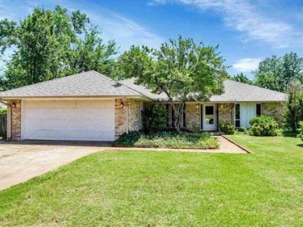 705 N Dryden Circle, Stillwater, OK 74075