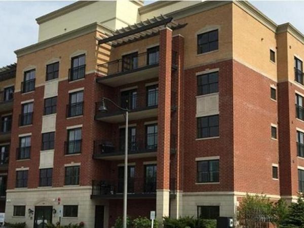 10765 Clocktower Drive , Unit 601, Countryside, IL 60525