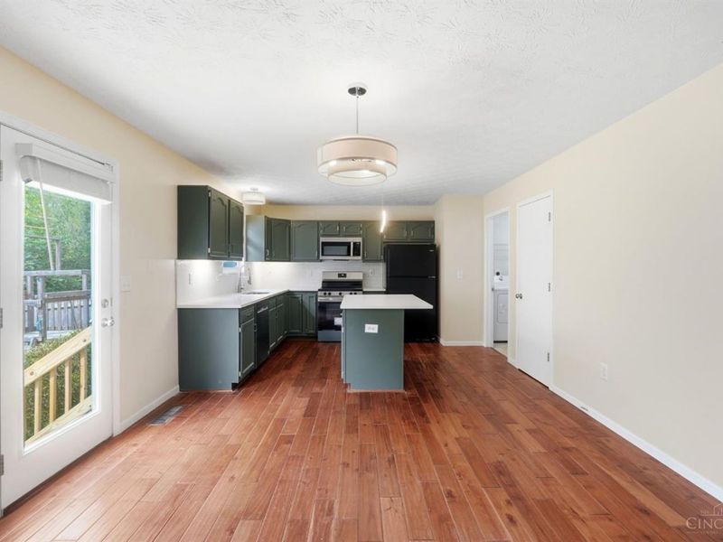 8427 Gettysburg Lane, Hamilton Township, OH 45039 Photo 10