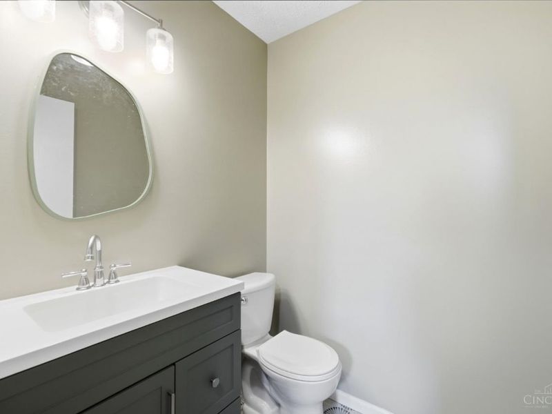 8427 Gettysburg Lane, Hamilton Township, OH 45039 Photo 19