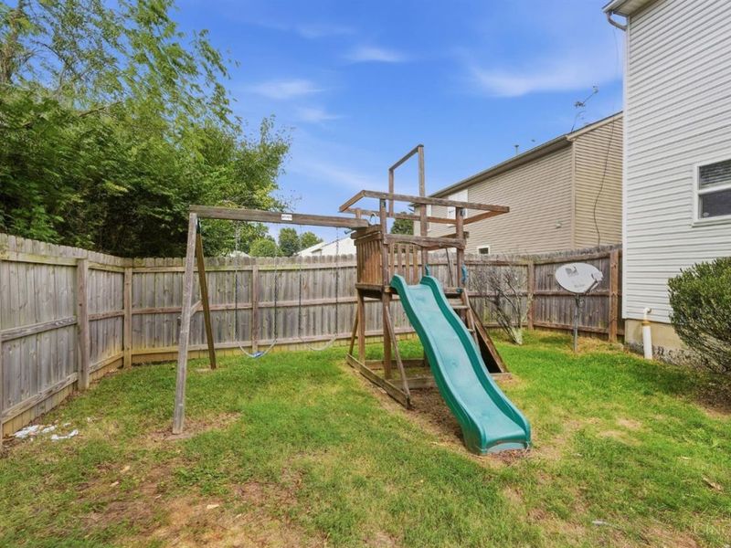 8427 Gettysburg Lane, Hamilton Township, OH 45039 Photo 46
