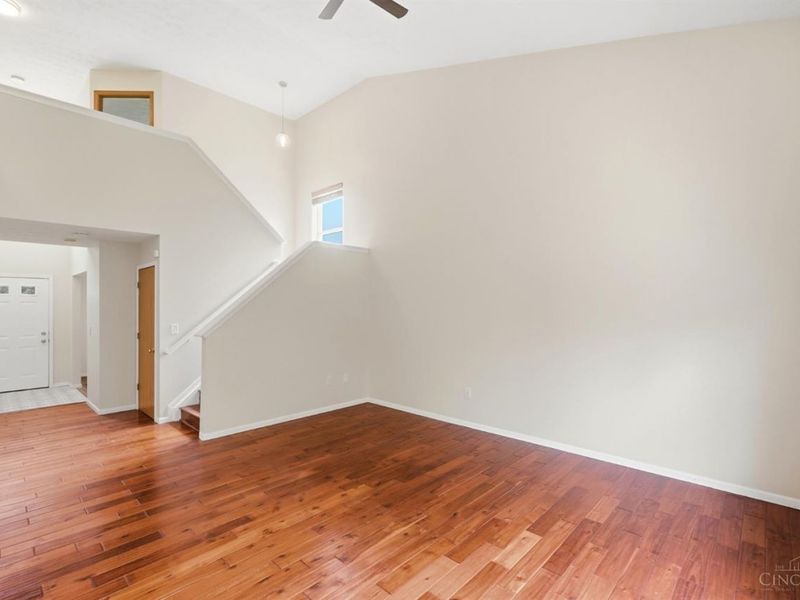 8427 Gettysburg Lane, Hamilton Township, OH 45039 Photo 8