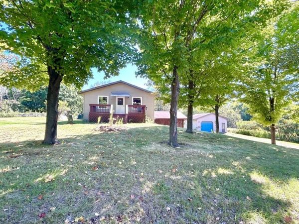 N7401 BROCKMAN LANE, White Lake, WI 54491