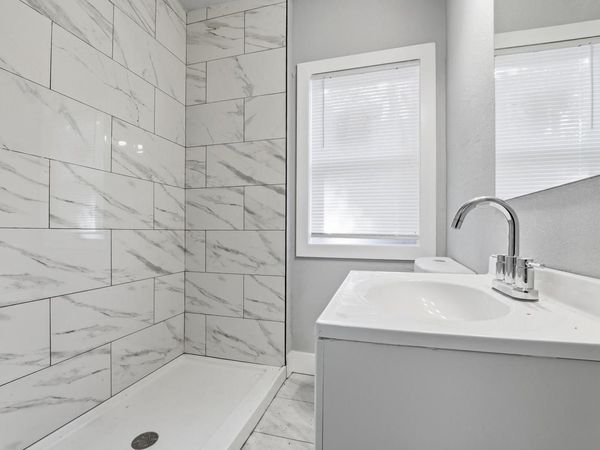 2875 N 50th STREET, Unit 2877, Milwaukee, WI 53210
