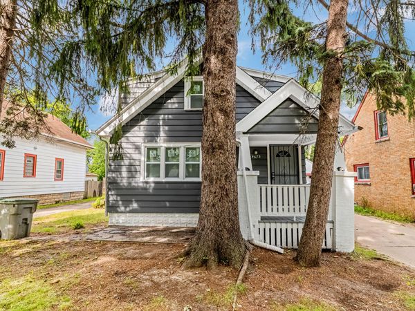 4673 N 49th St, Milwaukee, WI 53218