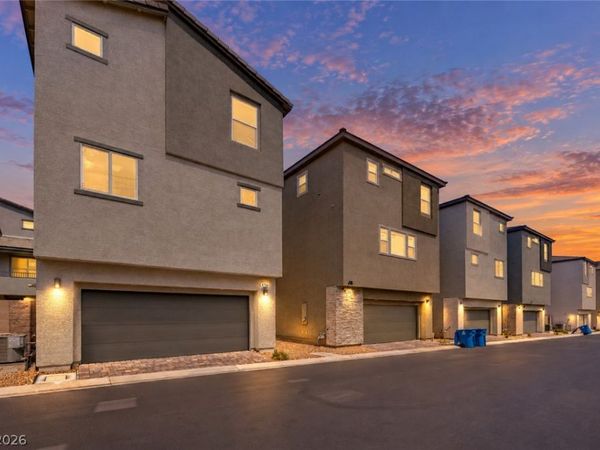 4740 Parkarbor Avenue , Las Vegas, NV 89141