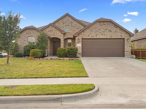 3501 Meadowtrail Lane, Denton, TX 76207