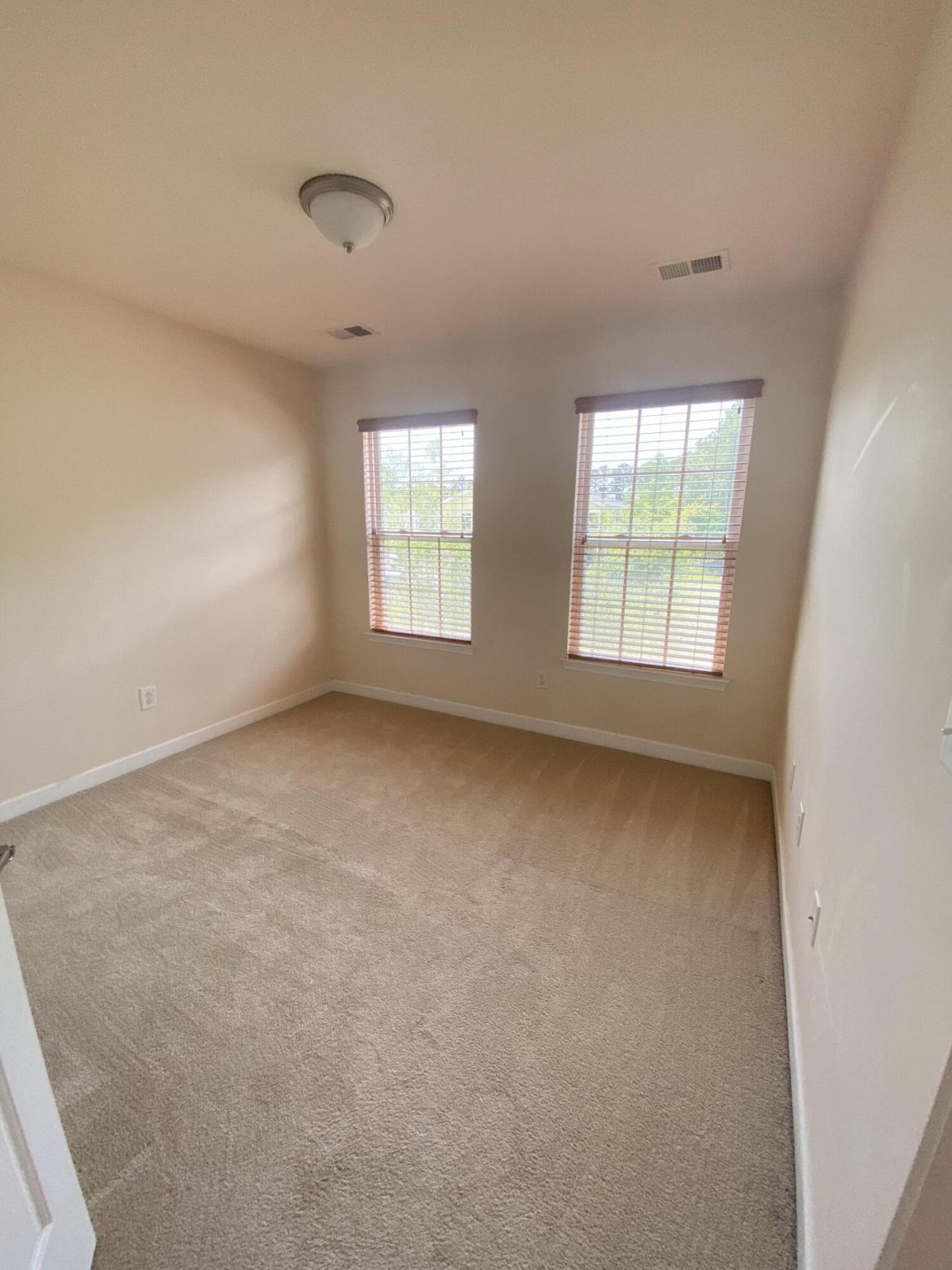 3480 Claremont Street Photo 23