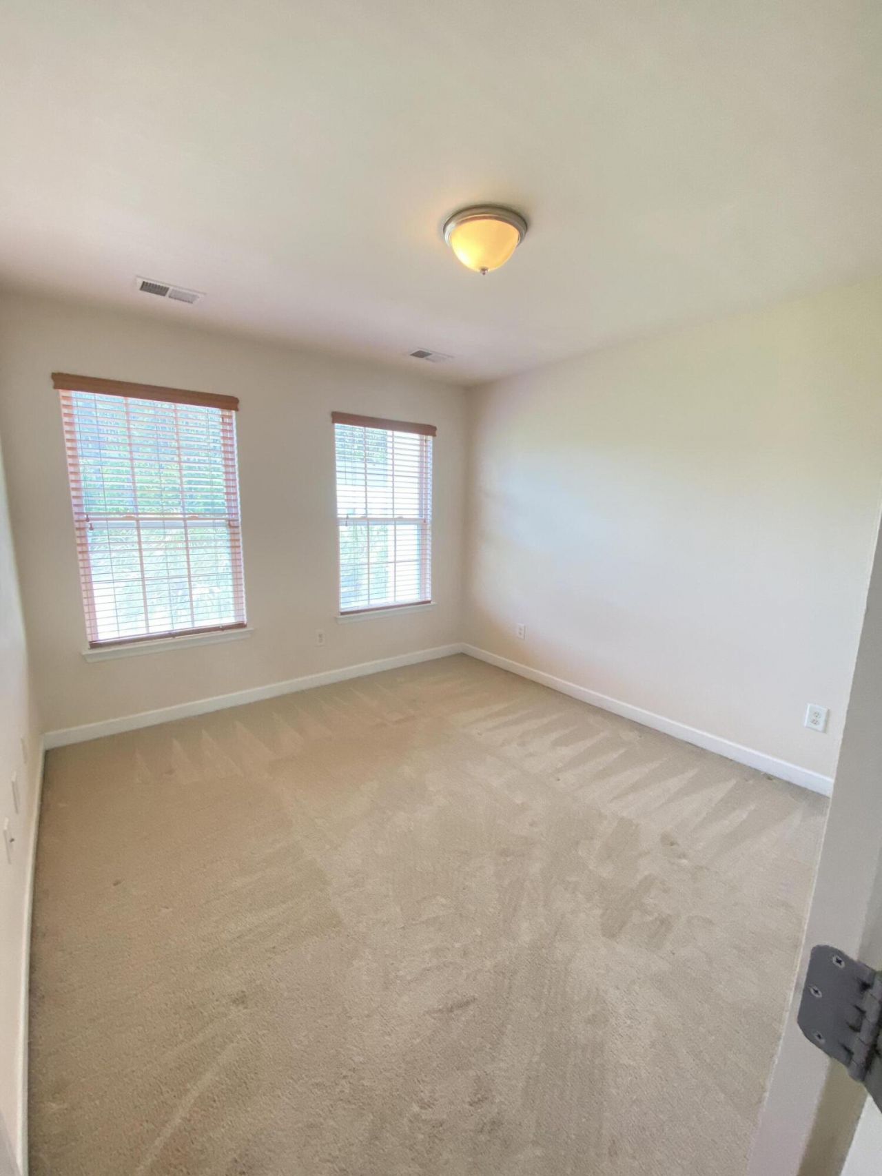 3480 Claremont Street Photo 24