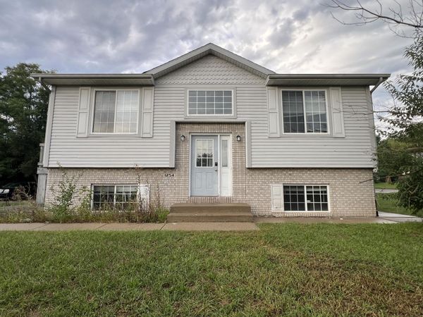 1254 Redpine Way, Kalamazoo, MI 49006