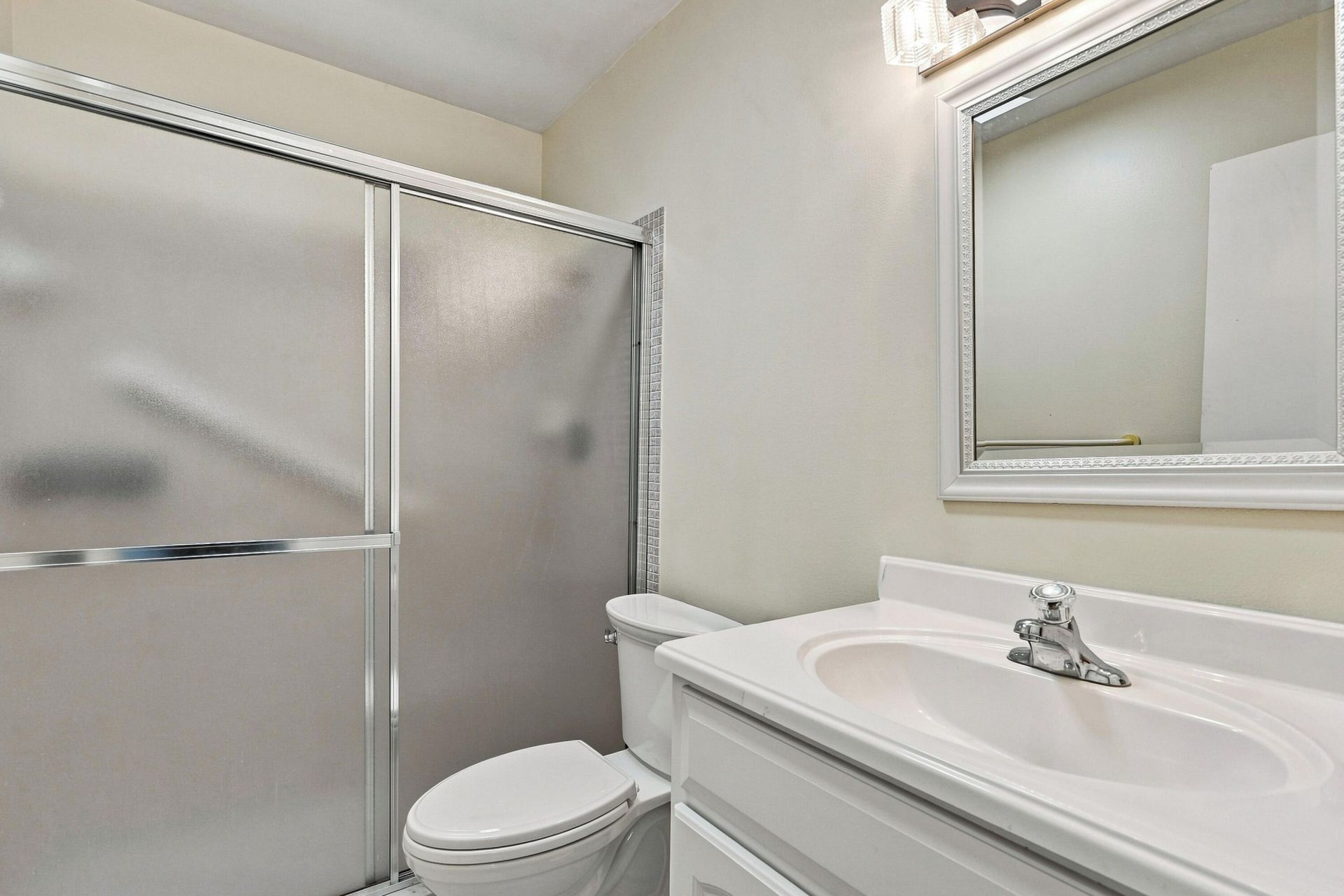 912 Savannas Point Drive, Unit Apt b, Fort Pierce, FL 34982 Photo