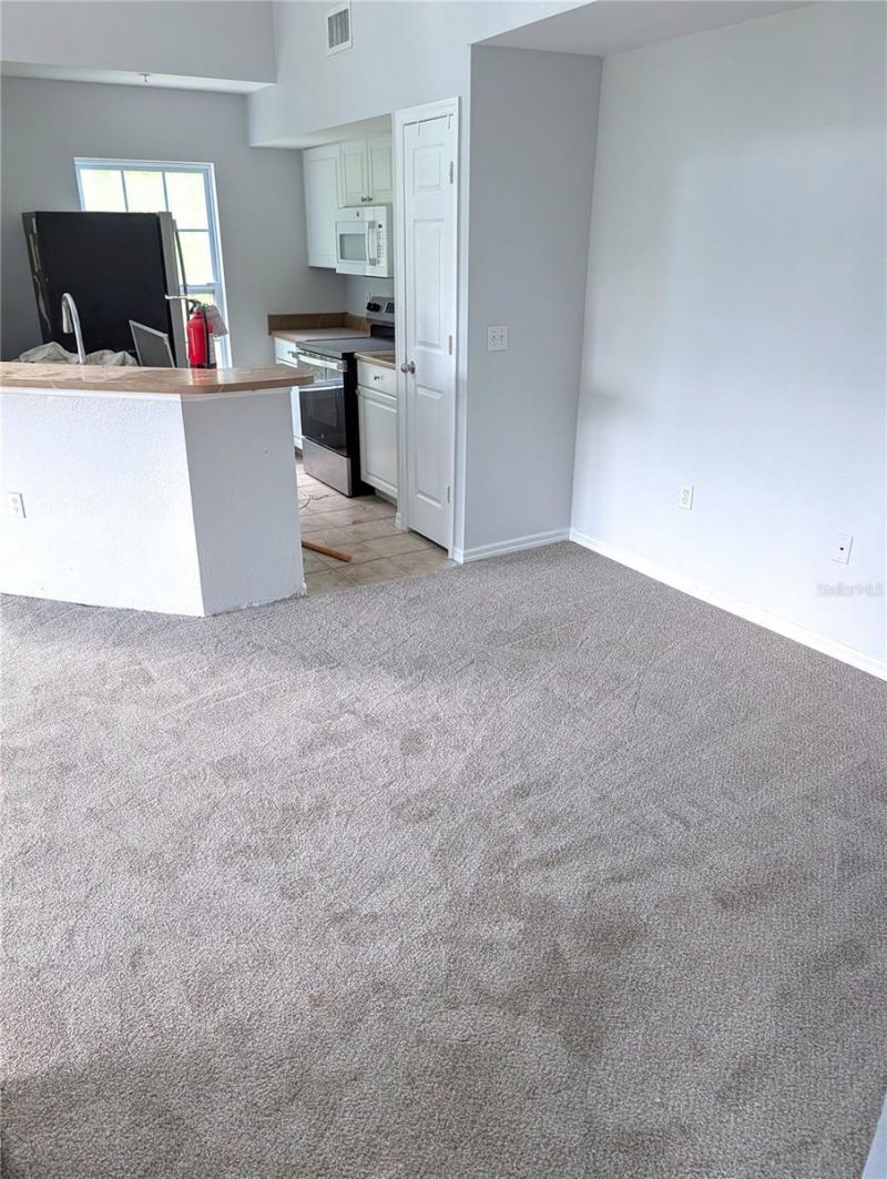 5581 Rosehill Road, Unit 205, Sarasota, FL 34233 Photo
