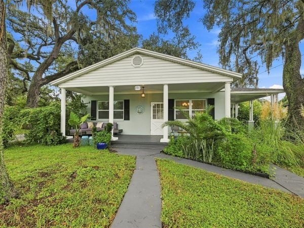 8911 N HIGHLAND AVENUE , TAMPA, FL 33604