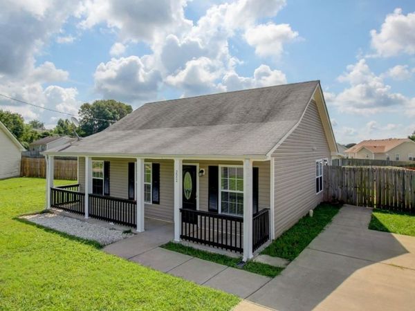 227 Faulkner Ct, Clarksville, TN 37042