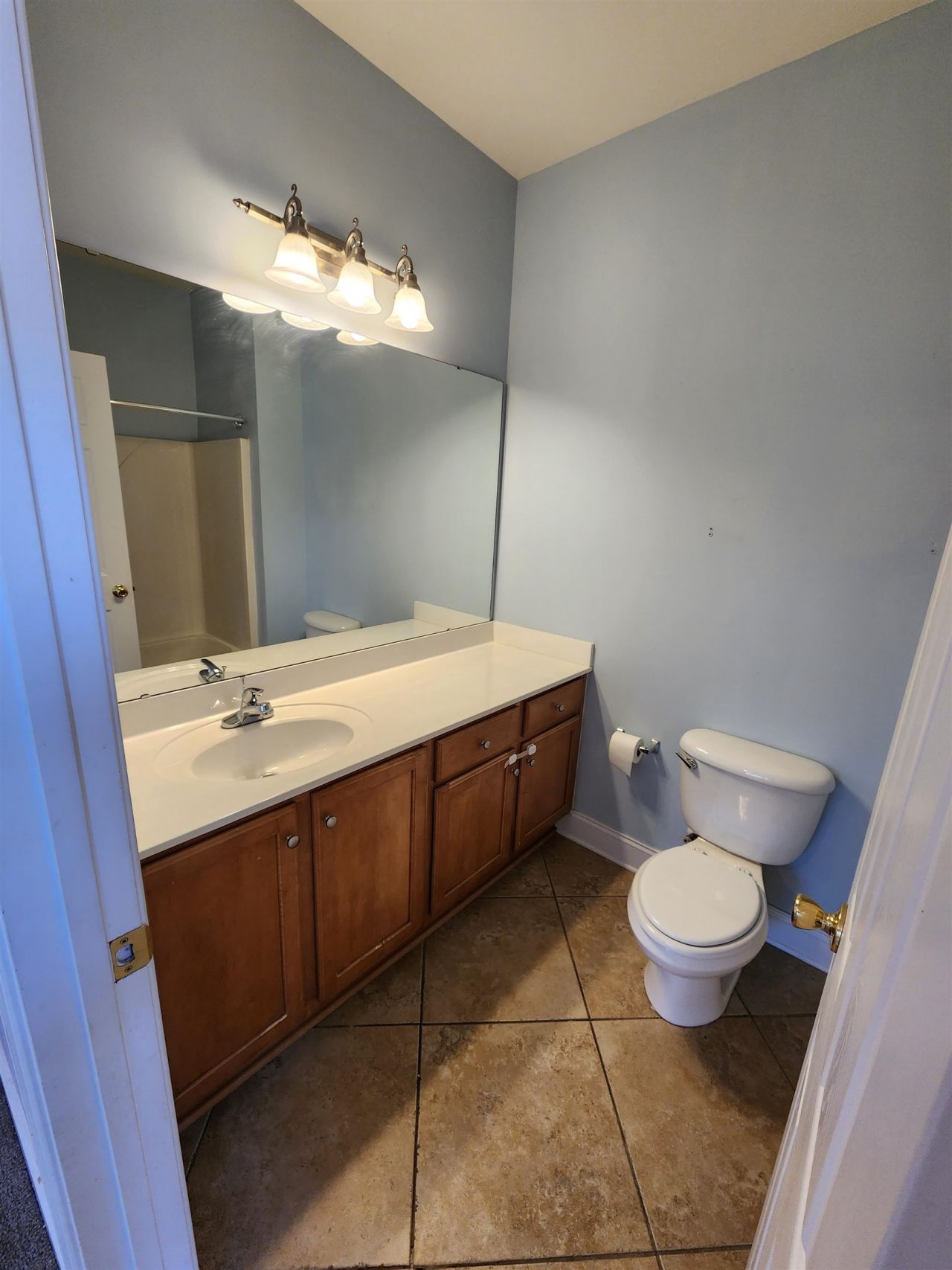 2053 Silvercrest Dr. Photo 18