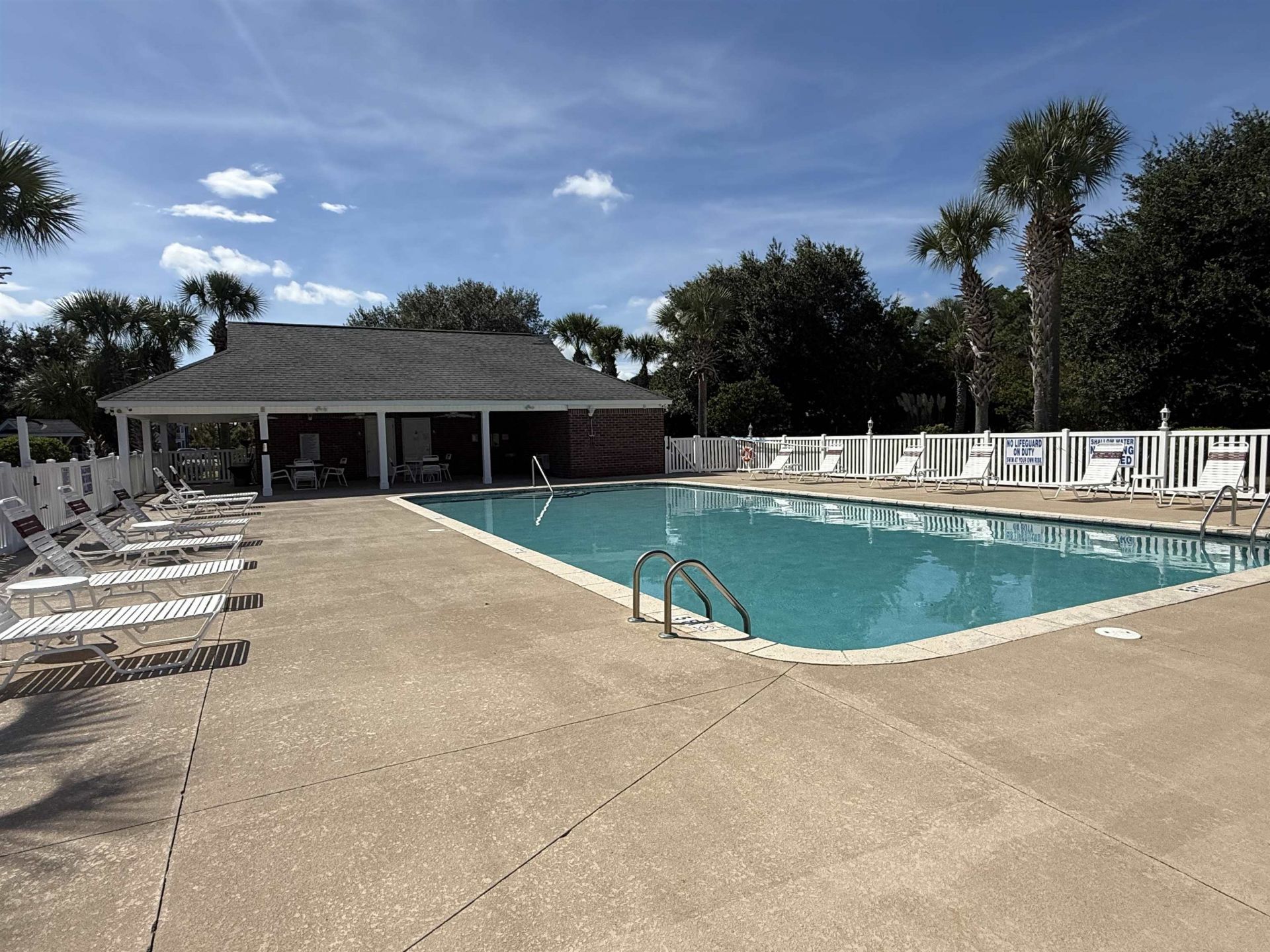 2053 Silvercrest Dr. Photo 23