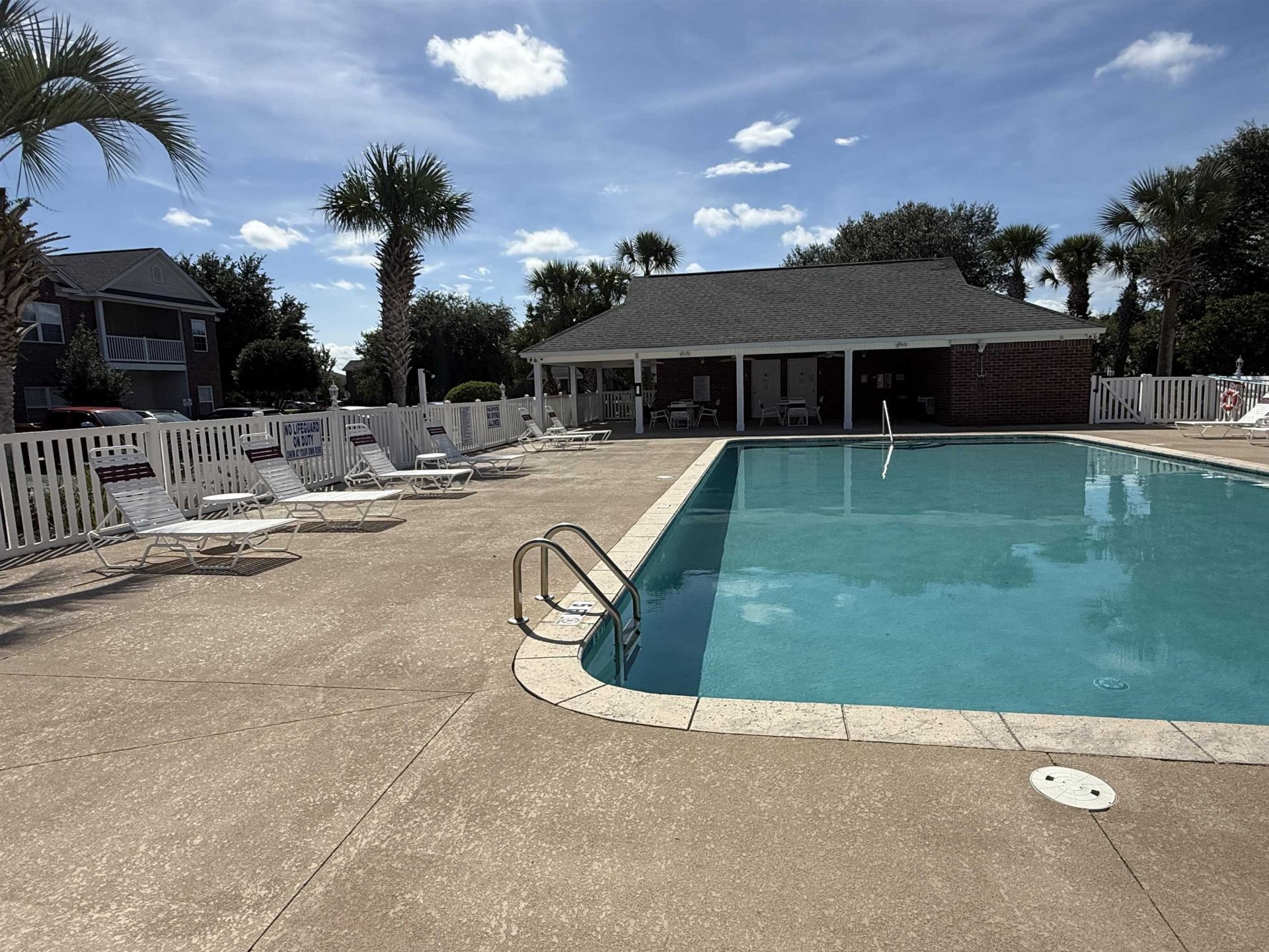 2053 Silvercrest Dr. Photo 24
