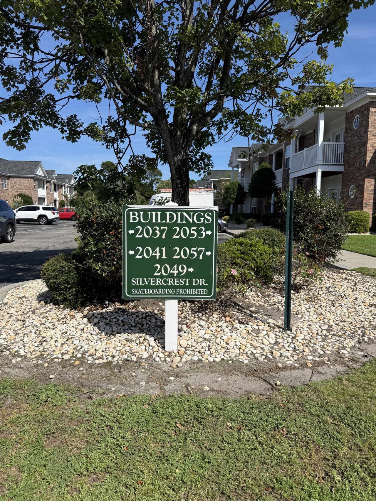 2053 Silvercrest Dr. Photo 33