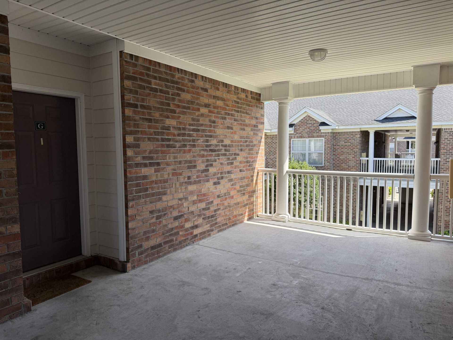 2053 Silvercrest Dr. Photo 6