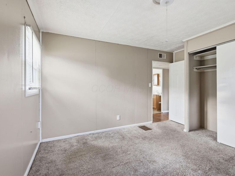 1091 S Ashburton Road, Columbus, OH 43227 Photo 13