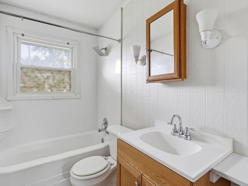 1091 S Ashburton Road, Columbus, OH 43227 Photo 17