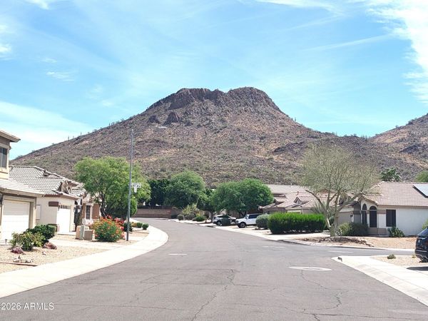 6510 W CHISUM Trail, Phoenix, AZ 85083