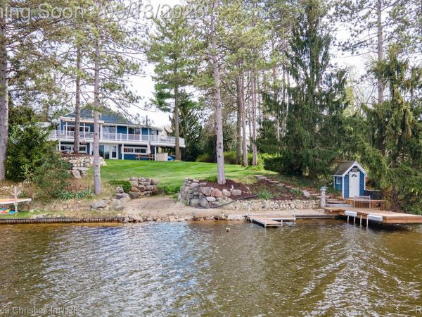900 Indianwood Road, Orion Township, Mi 48362