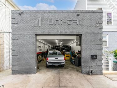 16 Foundry St, Newark, NJ 07105