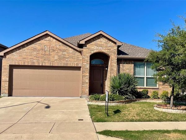 9109 Stormcrow Drive, Fort Worth, TX 76179