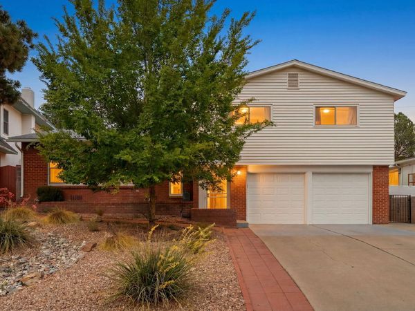 1804 Rita DR NE, Albuquerque, NM 87106