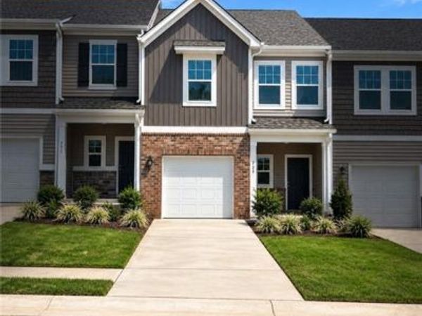 729 Summer Wheat Lane, Mebane, NC 27302
