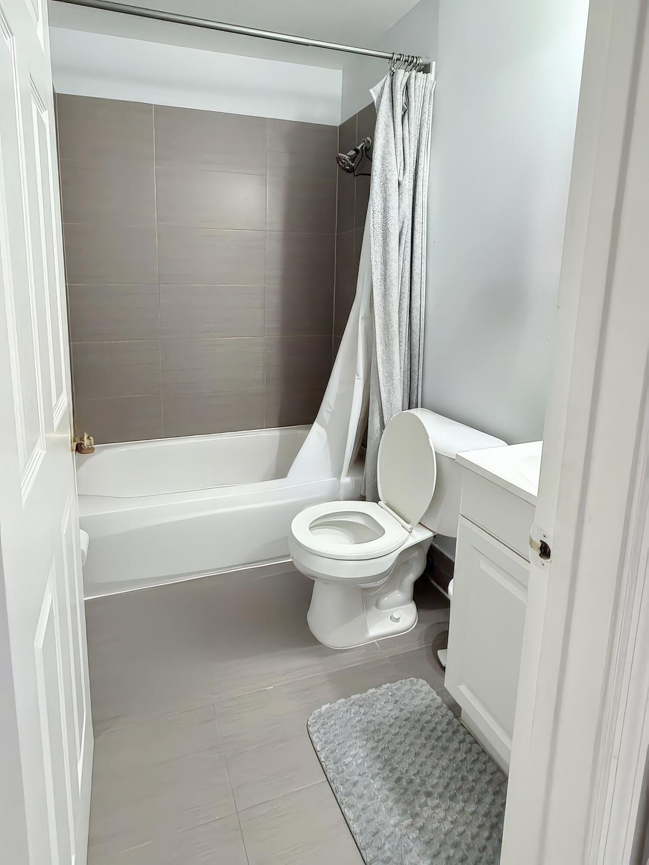 2281 NW 171st Terrace, Unit 2281, Pembroke Pines, FL 33028 Photo
