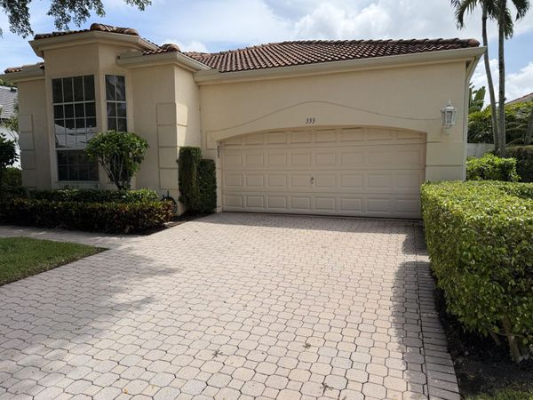 333 SUNSET BAY Lane, Palm Beach Gardens, FL 33418