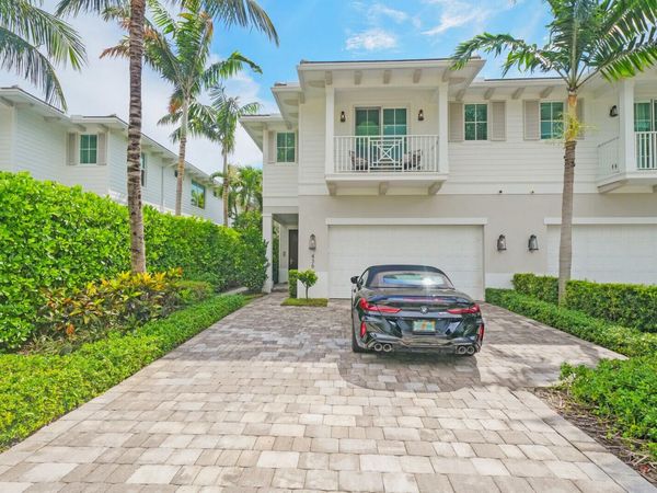 436 NE WAVECREST Way, Boca Raton, FL 33432